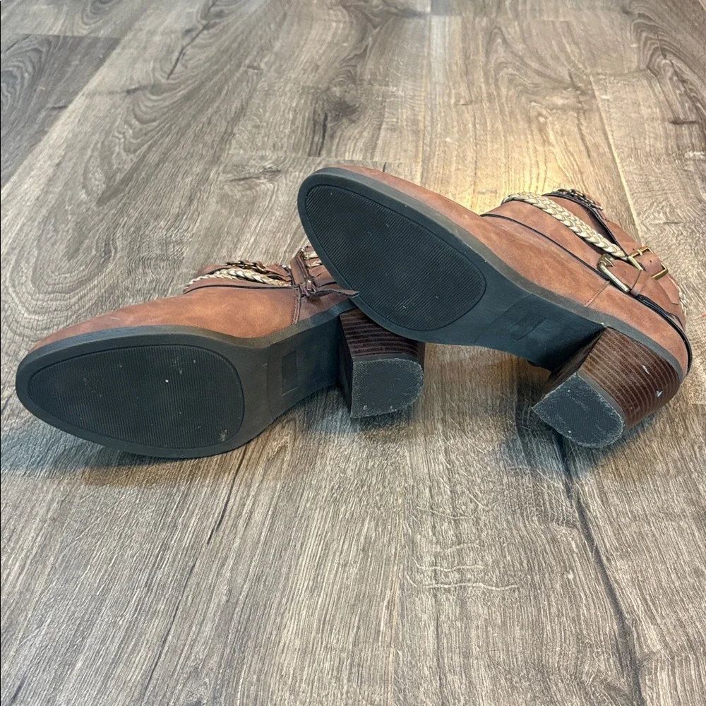 Sugar Vangel Brown Ankle Boots with Braided Straps - Picture 4 of 6